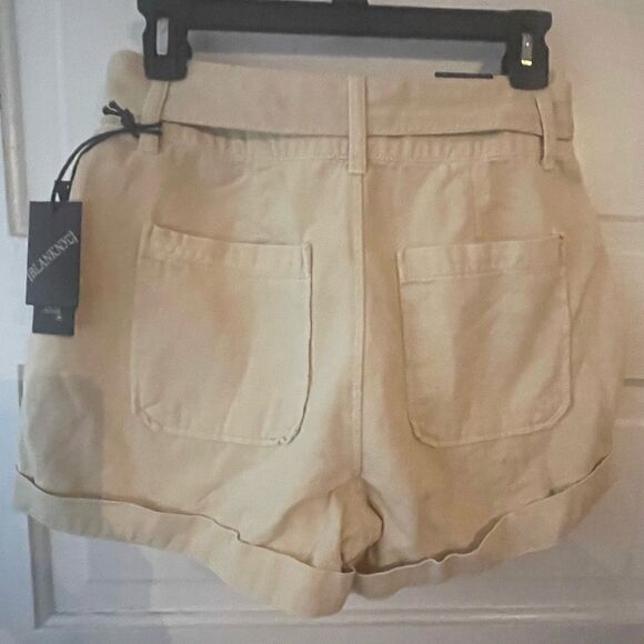 NWTs Blank NYC Marshmallow Shorts Size 27 - Picture 6 of 12